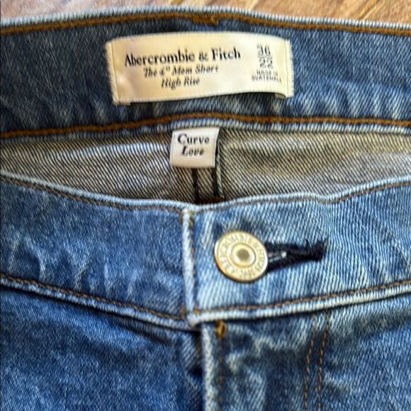 Abercrombie & Fitch Women’s 36/22 Curve Love The 4” Mom Shorts High rise denim - Picture 5 of 13
